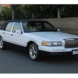 TOWN CAR 1996 LOAN